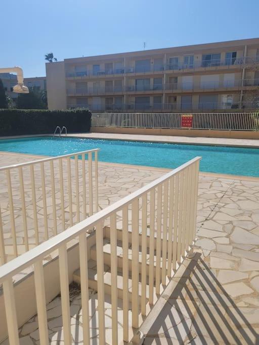 Residence Les Cyclades Le Lavandou Exterior foto